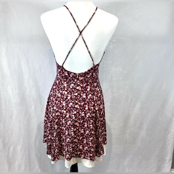 Jella Couture ditsy floral cross back layered dress size small - Picture 3 of 4